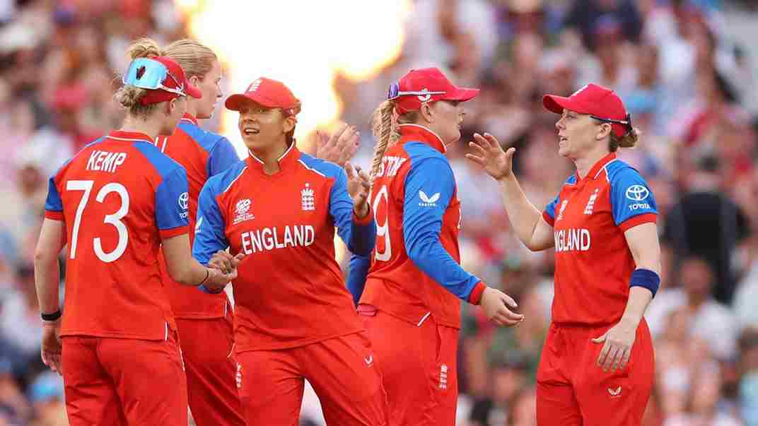 Women's T20 World Cup Semi-Final: Unbeaten England take on stubborn South Africa